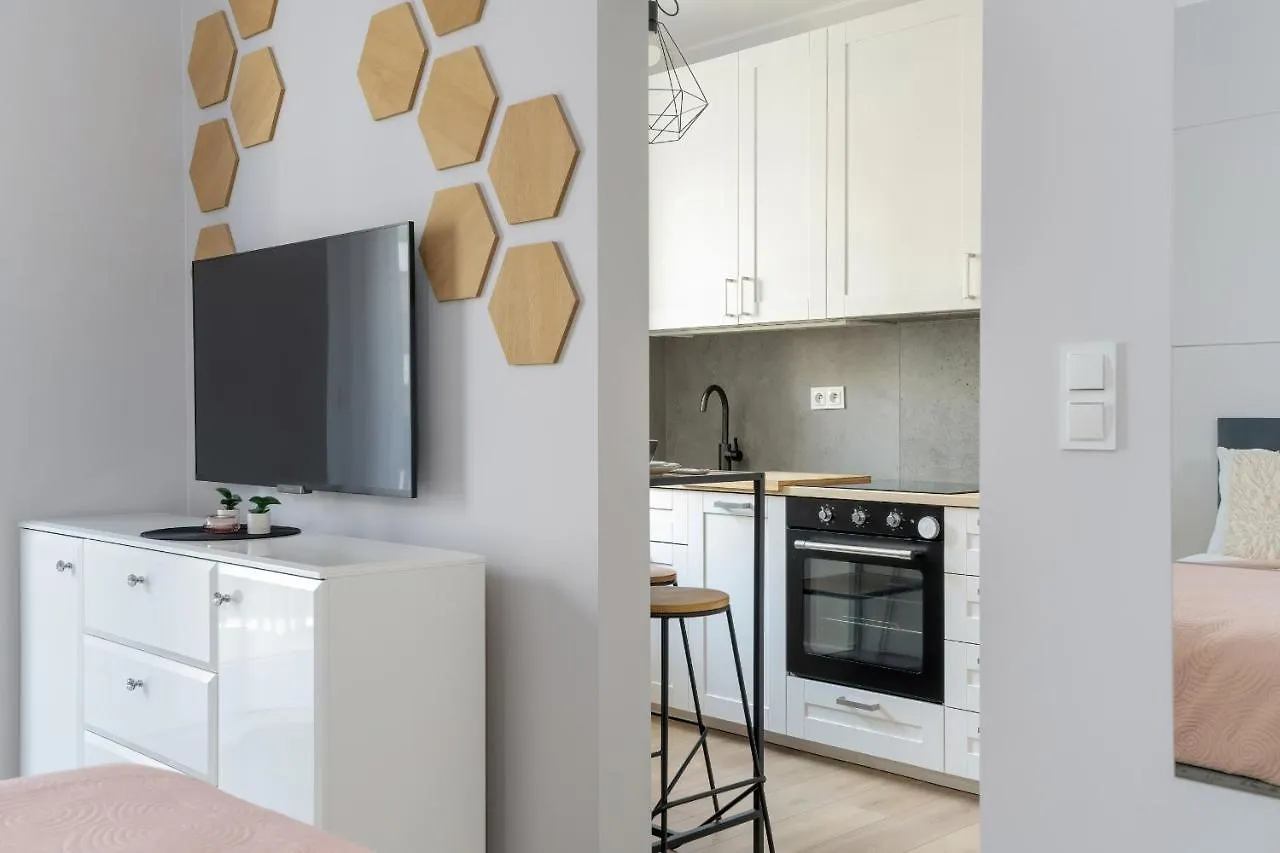 Stylish & Comfy Garbary Apartments With Parking By Noclegi Renters Poznań 0*,