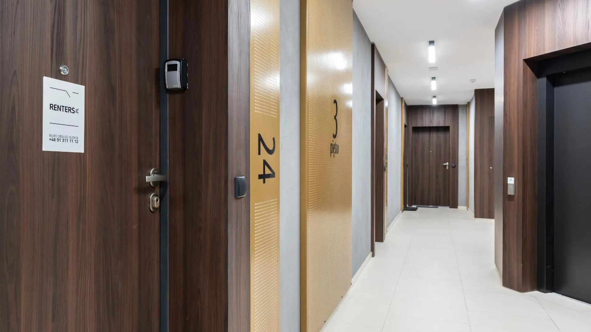 Stylish & Comfy Garbary Apartments With Parking By Noclegi Renters Poznań