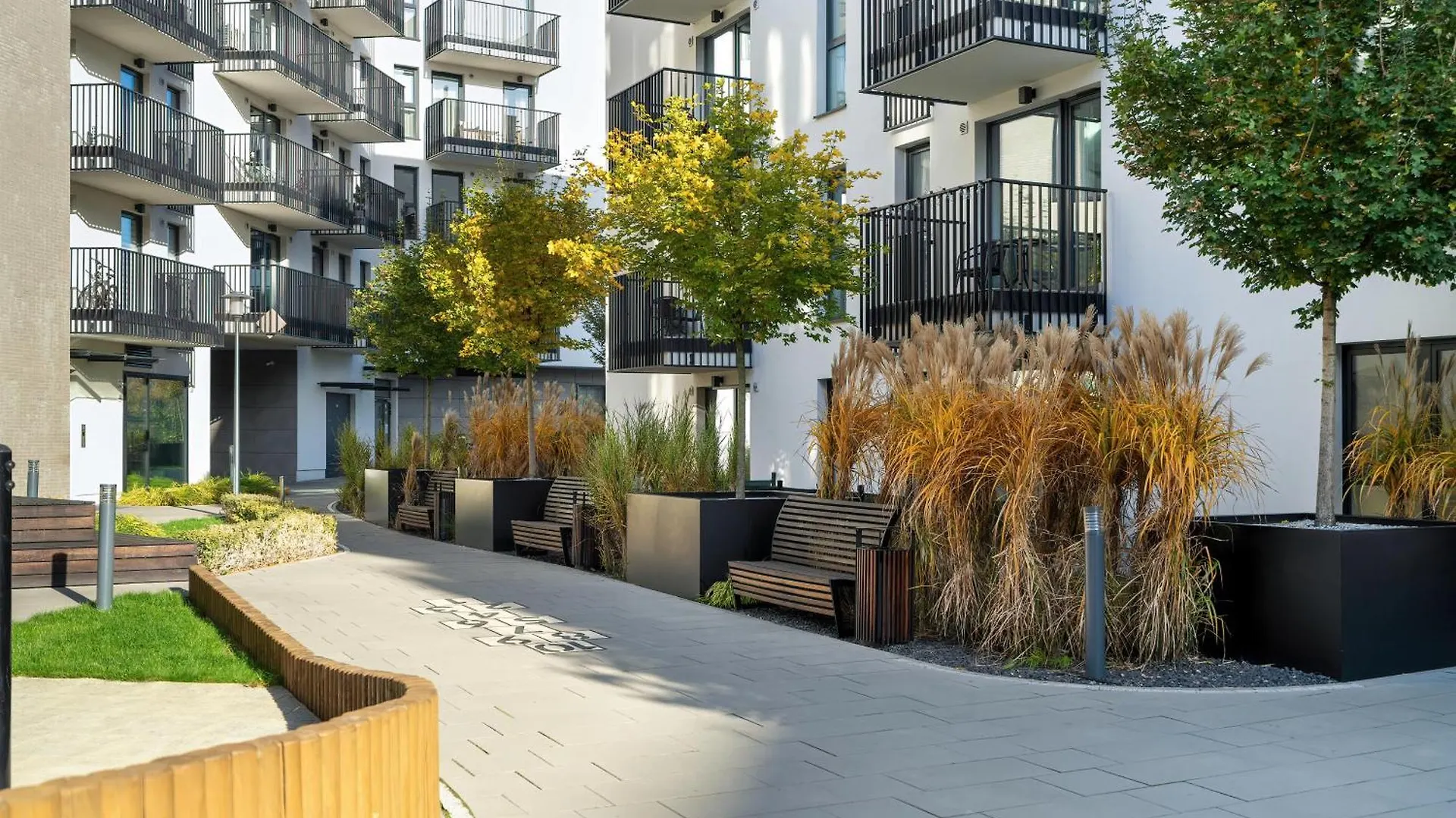 Stylish & Comfy Garbary Apartments With Parking By Noclegi Renters Poznań