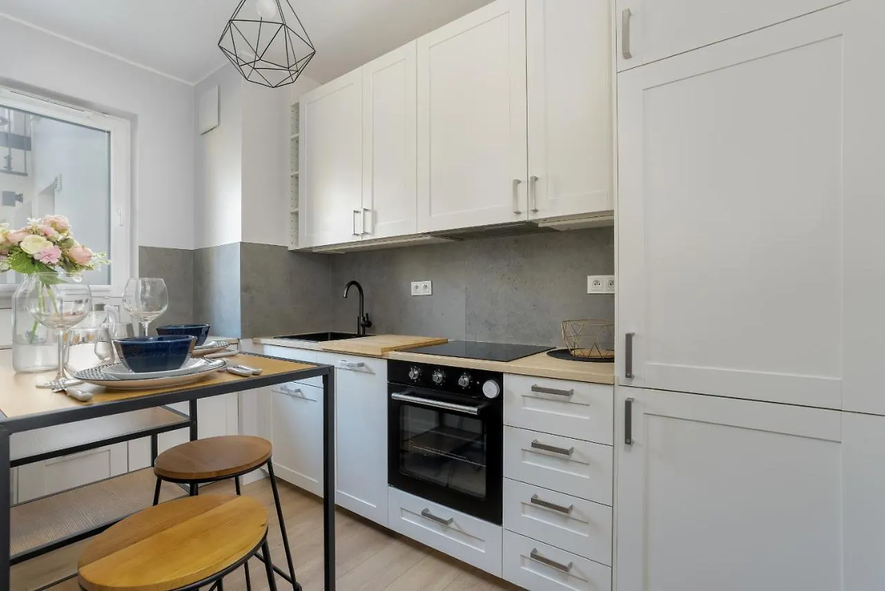 Stylish & Comfy Garbary Apartments With Parking By Noclegi Renters Poznan 0*,